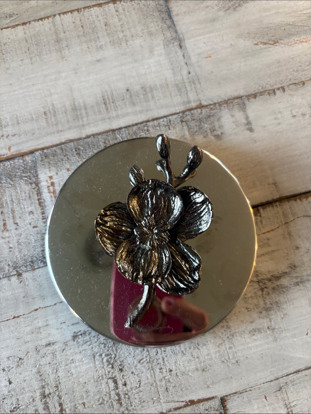 Michael Aram Floral Metal Accent Lid in Shiny silver - Picture 4 of 7